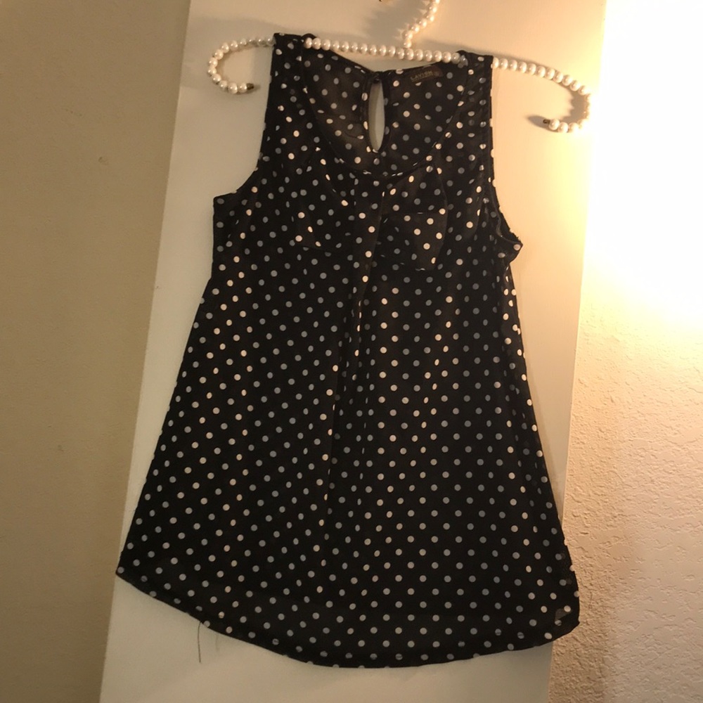 🎈$5 🤰top if bundled maternity love black polkdot